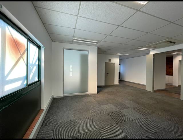256M² OFFICE TO LET IN RIVONIA